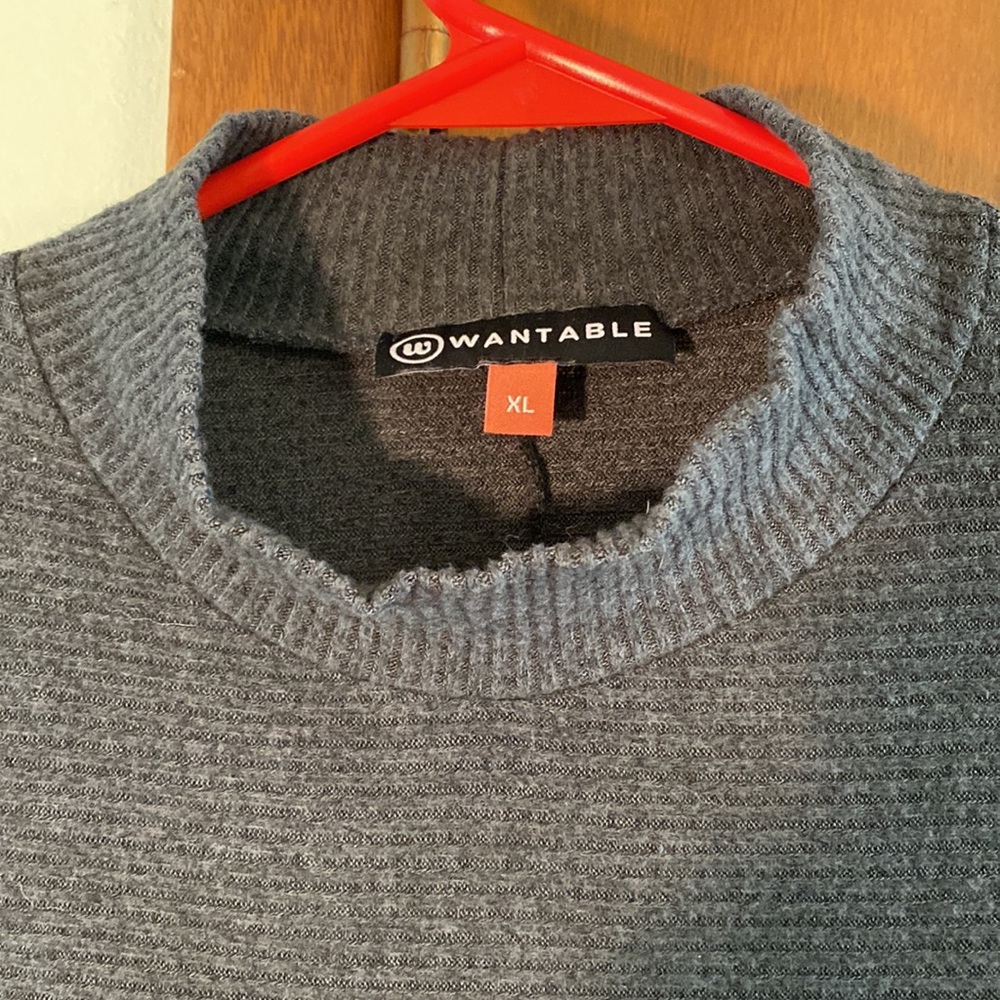 Wantable Ribbed Mock Neck Top - Picture 2 of 5